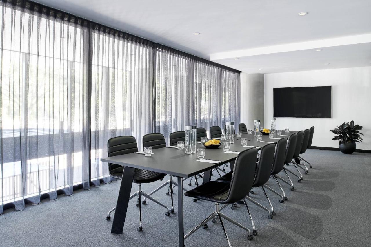 Midnight Hotel, Autograph Collection Camberra Exterior foto Meeting room